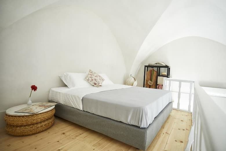 modern villa Bedroom, villa bedroom Santorini