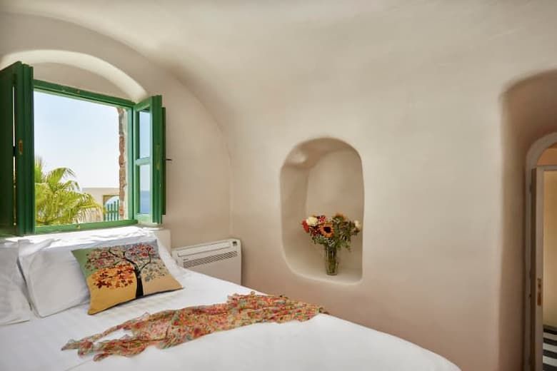 villa bedroom, Santorini villa bedroom