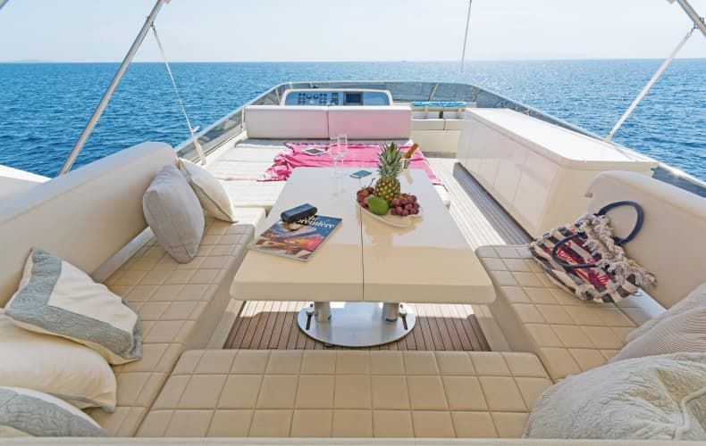 athens-yacht-charter-greece-yacht-charter-athens-cruise